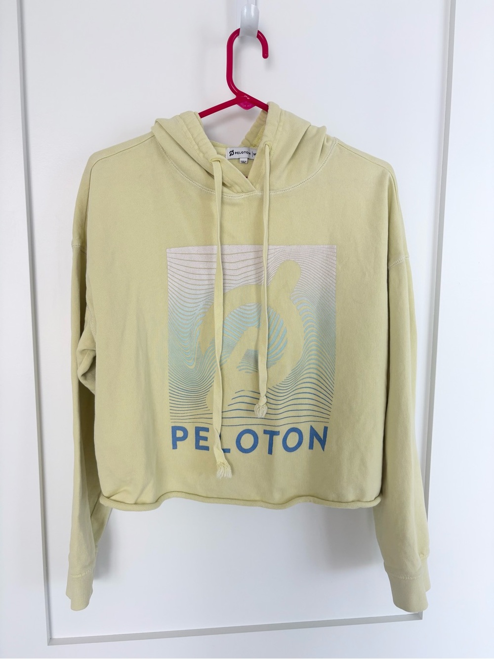 Peloton Yellow Cropped Graphic Hoodie Pullover Raw Hem Athleisure size medium